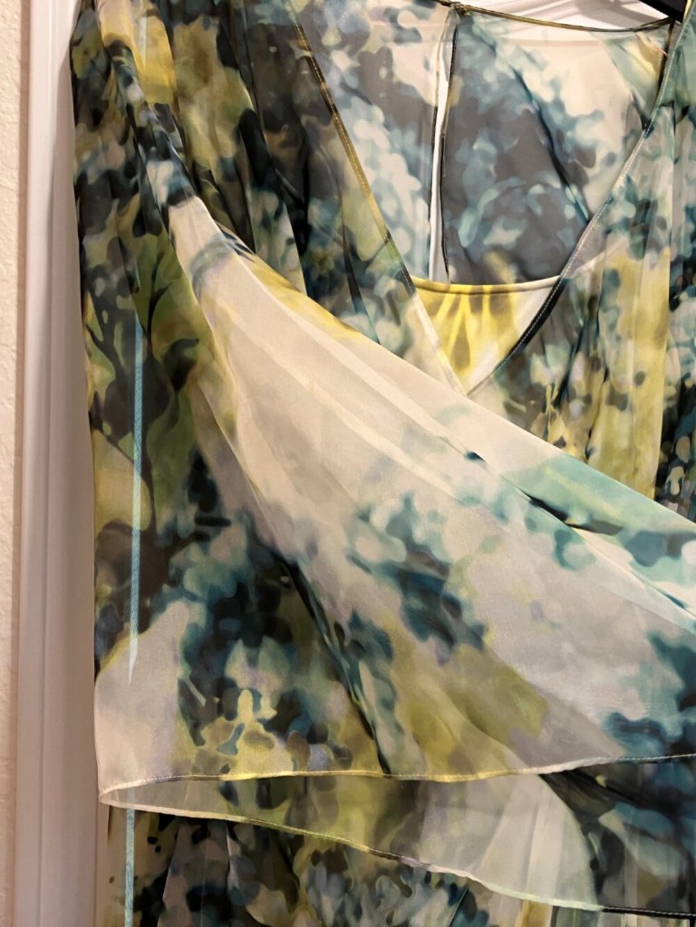 Kay Unger New York Sheer Watercolor Overlay Dress | Size 12 - Picture 4 of 10